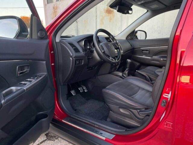 Красный Мицубиси АСХ, объемом двигателя 1.6 л и пробегом 37 тыс. км за 18000 $, фото 8 на Automoto.ua