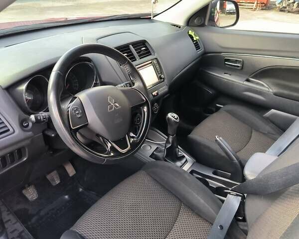 Красный Мицубиси АСХ, объемом двигателя 1.59 л и пробегом 50 тыс. км за 17200 $, фото 14 на Automoto.ua