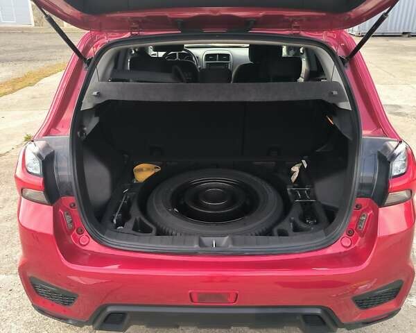 Красный Мицубиси АСХ, объемом двигателя 1.59 л и пробегом 50 тыс. км за 17200 $, фото 7 на Automoto.ua