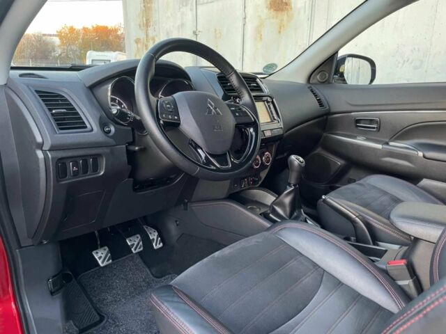 Красный Мицубиси АСХ, объемом двигателя 1.6 л и пробегом 37 тыс. км за 18000 $, фото 9 на Automoto.ua