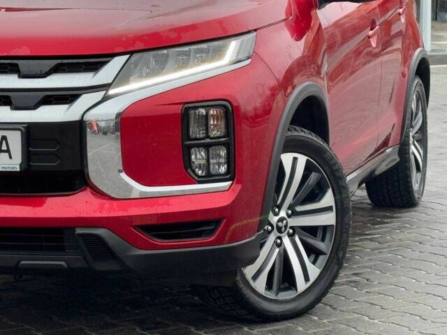 Красный Мицубиси АСХ, объемом двигателя 2 л и пробегом 50 тыс. км за 16500 $, фото 3 на Automoto.ua