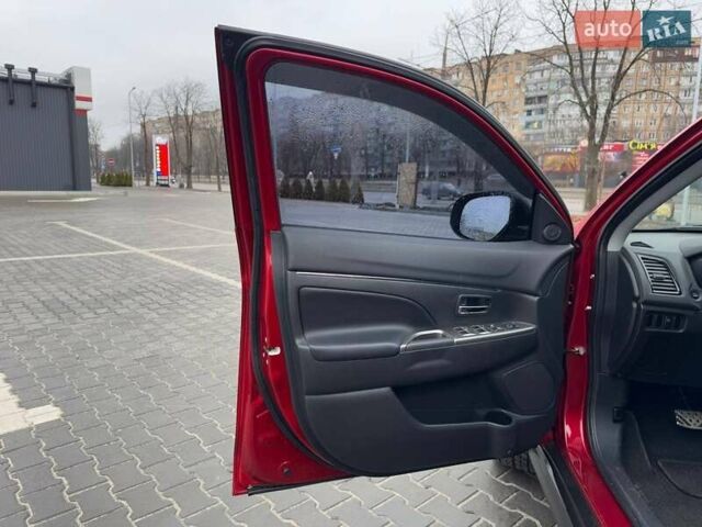 Красный Мицубиси АСХ, объемом двигателя 2 л и пробегом 54 тыс. км за 20000 $, фото 10 на Automoto.ua