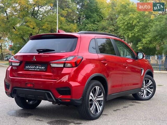 Красный Мицубиси АСХ, объемом двигателя 2 л и пробегом 24 тыс. км за 23499 $, фото 4 на Automoto.ua