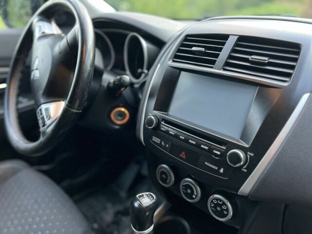 Мицубиси АСХ, объемом двигателя 0 л и пробегом 183 тыс. км за 9999 $, фото 6 на Automoto.ua