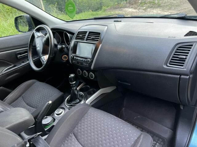 Мицубиси АСХ, объемом двигателя 0 л и пробегом 183 тыс. км за 9999 $, фото 4 на Automoto.ua