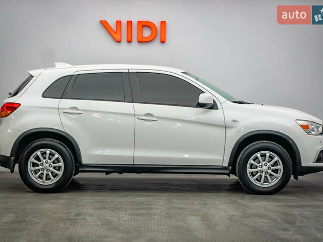 Мицубиси АСХ, объемом двигателя 1.6 л и пробегом 76 тыс. км за 13727 $, фото 3 на Automoto.ua