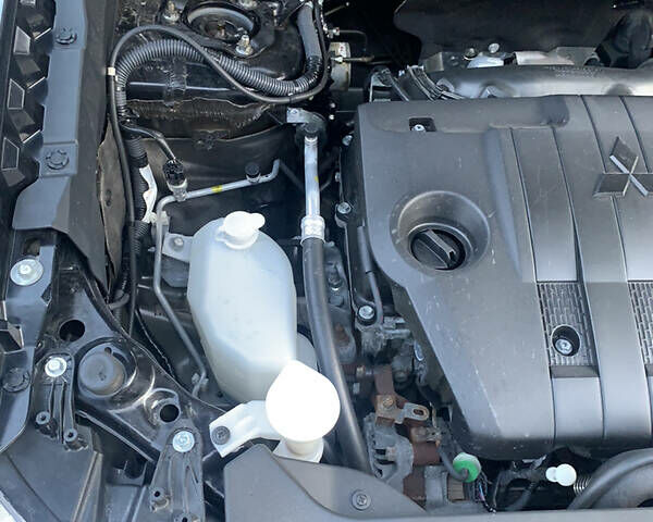 Міцубісі АСХ, об'ємом двигуна 2.2 л та пробігом 126 тис. км за 17000 $, фото 17 на Automoto.ua