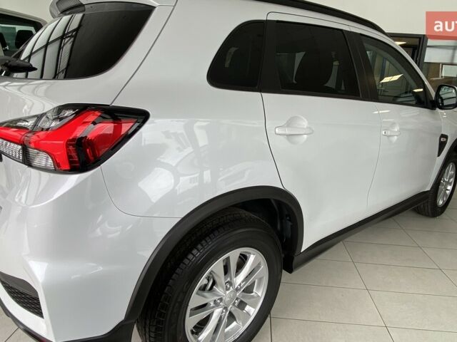 купить новое авто Мицубиси АСХ 2024 года от официального дилера Автоцентр AUTO.RIA Мицубиси фото