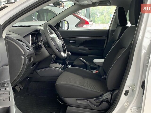 купить новое авто Мицубиси АСХ 2024 года от официального дилера Автоцентр AUTO.RIA Мицубиси фото