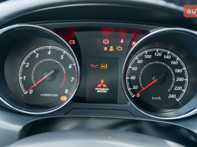 купити нове авто Міцубісі АСХ 2024 року від офіційного дилера Mitsubishi Motors Чернівці Міцубісі фото