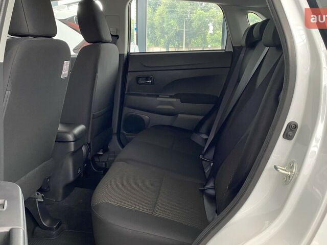 купить новое авто Мицубиси АСХ 2024 года от официального дилера Автоцентр AUTO.RIA Мицубиси фото