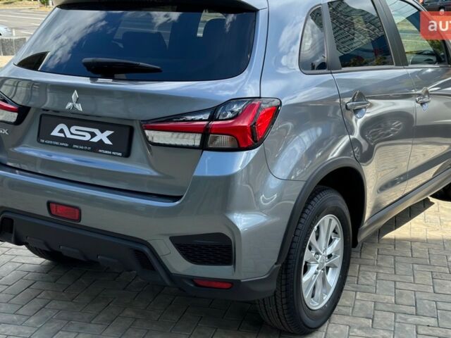 купить новое авто Мицубиси АСХ 2024 года от официального дилера Mitsubishi Motors «Соллі-Плюс» Мицубиси фото