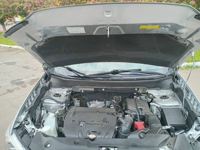 Серый Мицубиси АСХ, объемом двигателя 2 л и пробегом 47 тыс. км за 14500 $, фото 7 на Automoto.ua