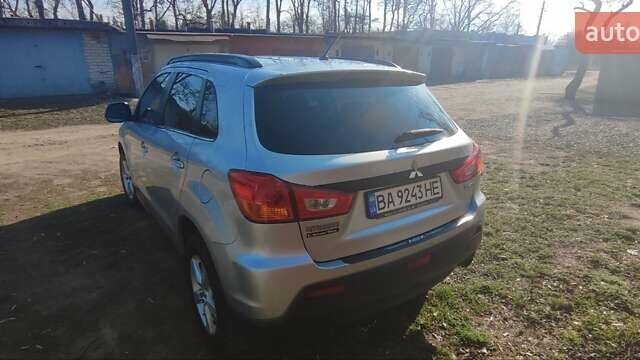 Серый Мицубиси АСХ, объемом двигателя 1.8 л и пробегом 280 тыс. км за 8900 $, фото 8 на Automoto.ua