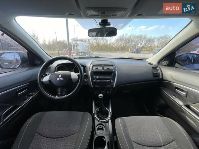 Серый Мицубиси АСХ, объемом двигателя 1.59 л и пробегом 169 тыс. км за 9500 $, фото 18 на Automoto.ua