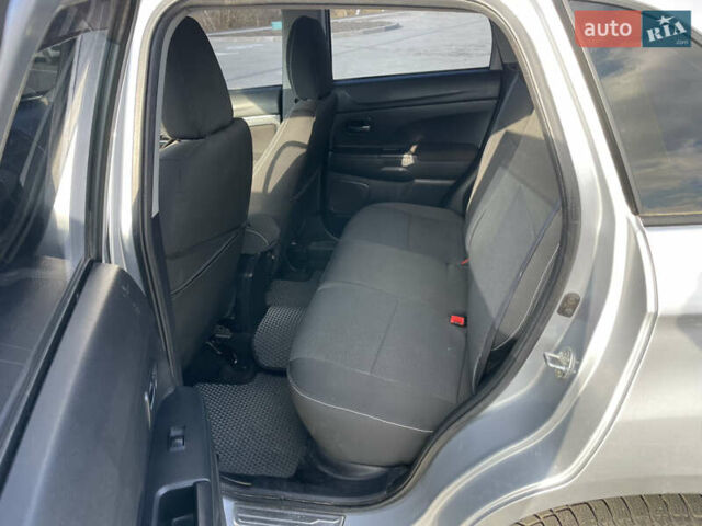 Серый Мицубиси АСХ, объемом двигателя 1.59 л и пробегом 169 тыс. км за 9500 $, фото 13 на Automoto.ua