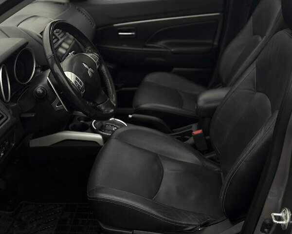 Сірий Міцубісі АСХ, об'ємом двигуна 2 л та пробігом 180 тис. км за 10500 $, фото 13 на Automoto.ua