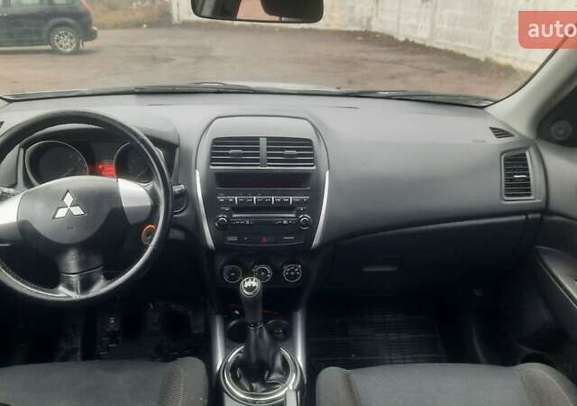 Серый Мицубиси АСХ, объемом двигателя 1.6 л и пробегом 214 тыс. км за 7700 $, фото 14 на Automoto.ua