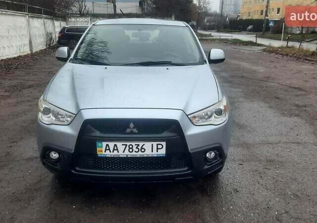 Серый Мицубиси АСХ, объемом двигателя 1.6 л и пробегом 214 тыс. км за 7700 $, фото 1 на Automoto.ua