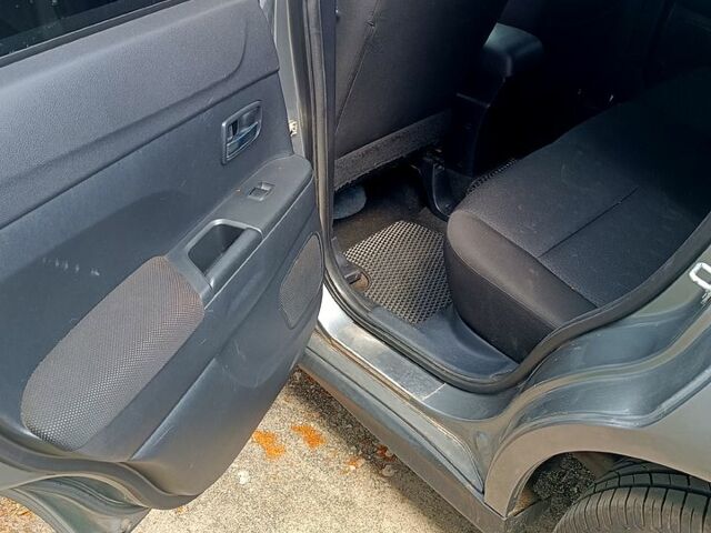 Серый Мицубиси АСХ, объемом двигателя 1.8 л и пробегом 146 тыс. км за 9900 $, фото 3 на Automoto.ua