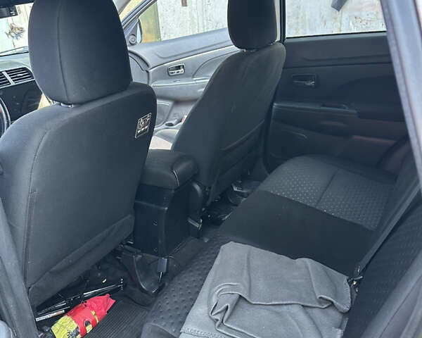 Міцубісі АСХ 2011 у Рівному на Automoto.ua Сірий Міцубісі АСХ, об'ємом двигуна 1.8 л та пробігом 215 тис. км за 10500 $, фото 5 на Automoto.ua