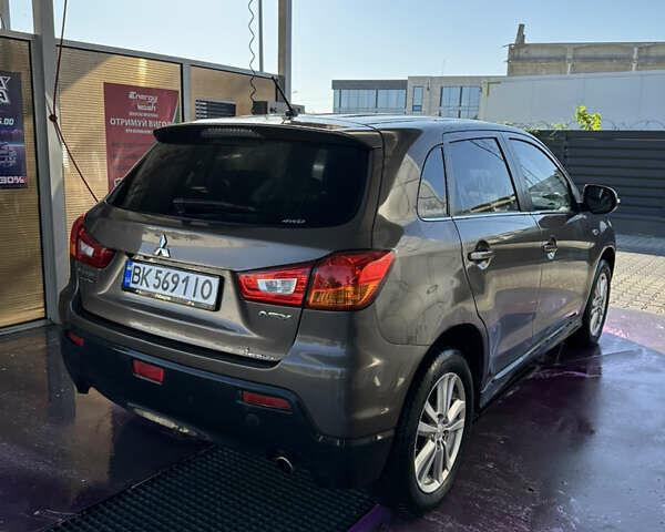 Міцубісі АСХ 2011 у Рівному на Automoto.ua Сірий Міцубісі АСХ, об'ємом двигуна 1.8 л та пробігом 215 тис. км за 10500 $, фото 3 на Automoto.ua