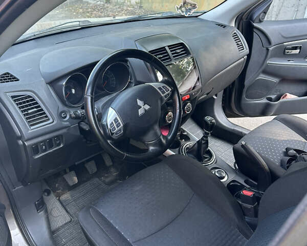 Міцубісі АСХ 2011 у Рівному на Automoto.ua Сірий Міцубісі АСХ, об'ємом двигуна 1.8 л та пробігом 215 тис. км за 10500 $, фото 6 на Automoto.ua