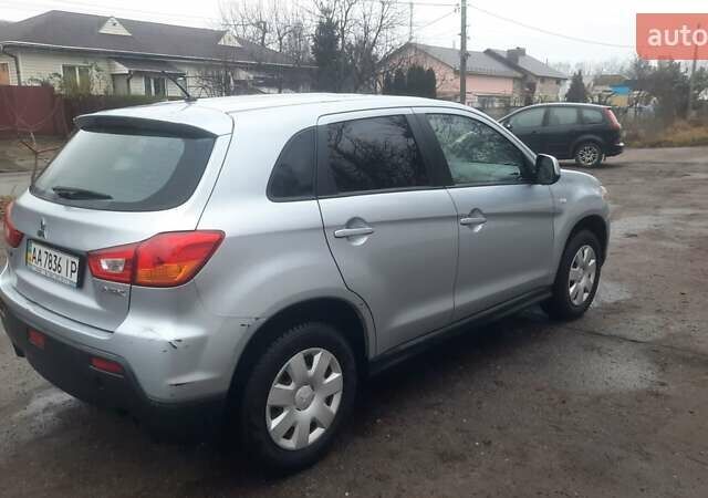Серый Мицубиси АСХ, объемом двигателя 1.6 л и пробегом 214 тыс. км за 7700 $, фото 7 на Automoto.ua