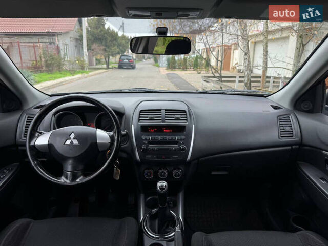Серый Мицубиси АСХ, объемом двигателя 1.59 л и пробегом 120 тыс. км за 7900 $, фото 24 на Automoto.ua