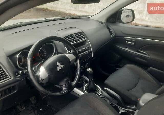 Серый Мицубиси АСХ, объемом двигателя 1.6 л и пробегом 214 тыс. км за 7700 $, фото 10 на Automoto.ua