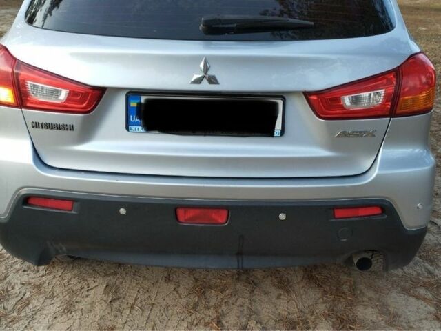 Серый Мицубиси АСХ, объемом двигателя 1.8 л и пробегом 199 тыс. км за 10500 $, фото 4 на Automoto.ua