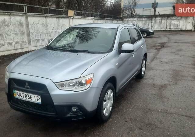 Серый Мицубиси АСХ, объемом двигателя 1.6 л и пробегом 214 тыс. км за 7700 $, фото 2 на Automoto.ua