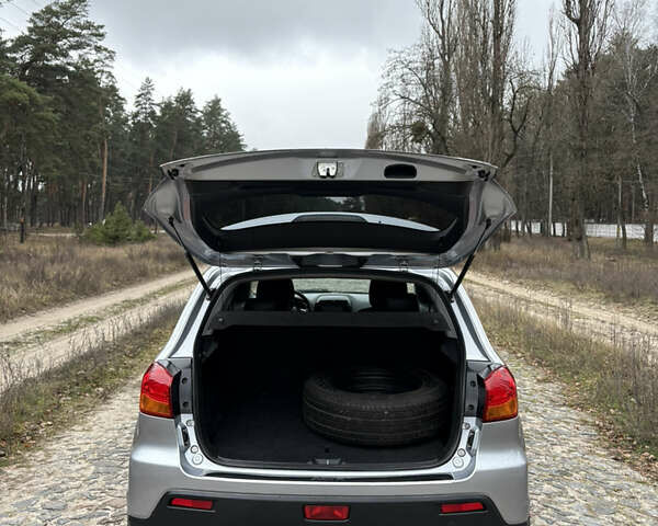 Серый Мицубиси АСХ, объемом двигателя 1.59 л и пробегом 149 тыс. км за 9200 $, фото 7 на Automoto.ua