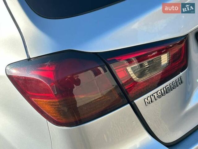 Серый Мицубиси АСХ, объемом двигателя 1.8 л и пробегом 279 тыс. км за 9700 $, фото 9 на Automoto.ua