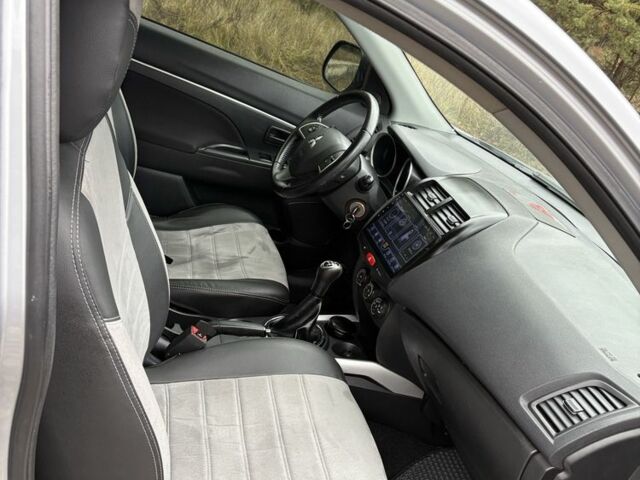 Сірий Міцубісі АСХ, об'ємом двигуна 1 л та пробігом 149 тис. км за 9700 $, фото 8 на Automoto.ua