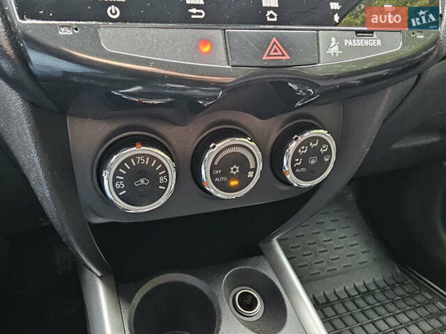 Мицубиси АСХ 2012 в Киеве на Automoto.ua Серый Мицубиси АСХ, объемом двигателя 2 л и пробегом 160 тыс. км за 10000 $, фото 19 на Automoto.ua