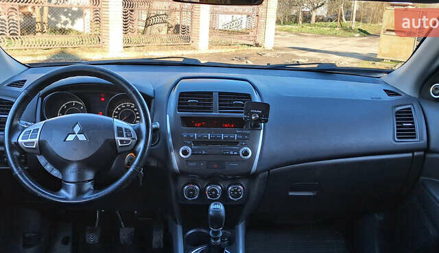 Сірий Міцубісі АСХ, об'ємом двигуна 1.8 л та пробігом 265 тис. км за 9400 $, фото 13 на Automoto.ua