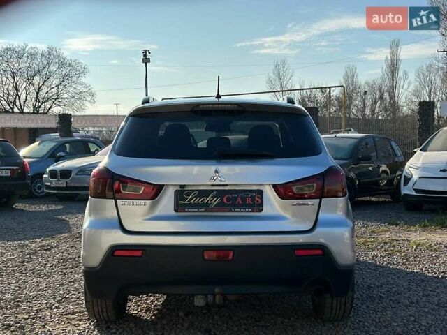 Серый Мицубиси АСХ, объемом двигателя 1.8 л и пробегом 279 тыс. км за 9700 $, фото 5 на Automoto.ua