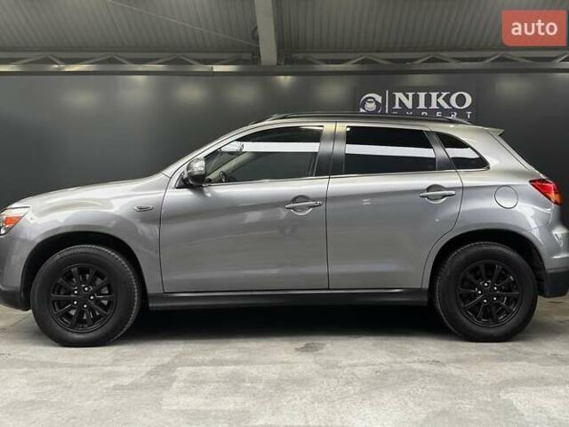 Серый Мицубиси АСХ, объемом двигателя 2 л и пробегом 261 тыс. км за 10000 $, фото 6 на Automoto.ua