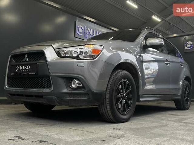 Серый Мицубиси АСХ, объемом двигателя 2 л и пробегом 261 тыс. км за 10000 $, фото 3 на Automoto.ua