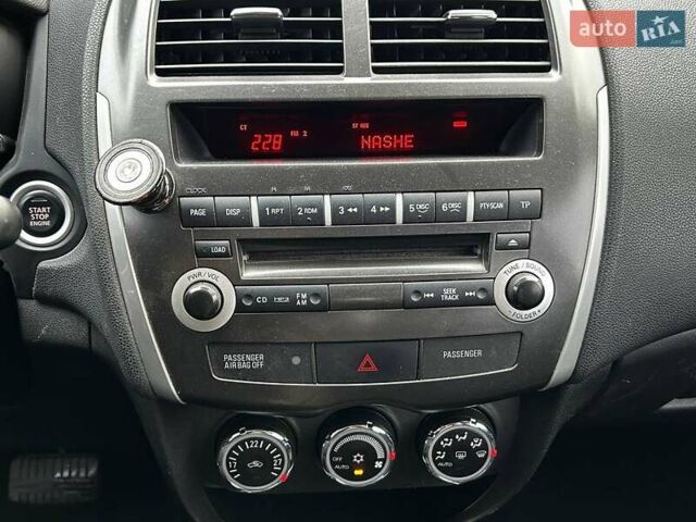 Сірий Міцубісі АСХ, об'ємом двигуна 2 л та пробігом 142 тис. км за 10990 $, фото 20 на Automoto.ua