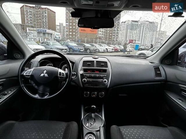 Сірий Міцубісі АСХ, об'ємом двигуна 2 л та пробігом 142 тис. км за 10990 $, фото 23 на Automoto.ua