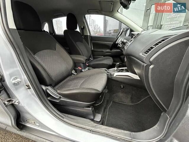 Сірий Міцубісі АСХ, об'ємом двигуна 2 л та пробігом 142 тис. км за 10990 $, фото 14 на Automoto.ua