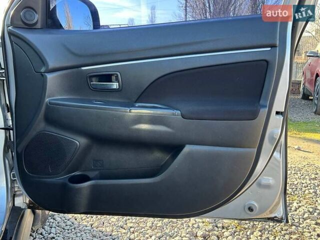 Серый Мицубиси АСХ, объемом двигателя 1.8 л и пробегом 279 тыс. км за 9700 $, фото 32 на Automoto.ua