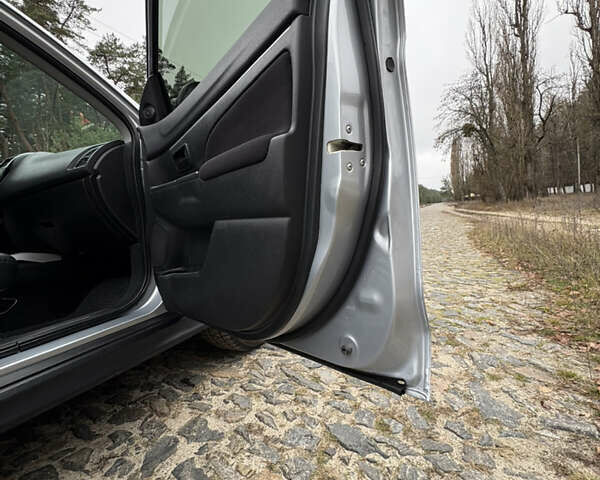 Сірий Міцубісі АСХ, об'ємом двигуна 1.59 л та пробігом 149 тис. км за 9700 $, фото 8 на Automoto.ua