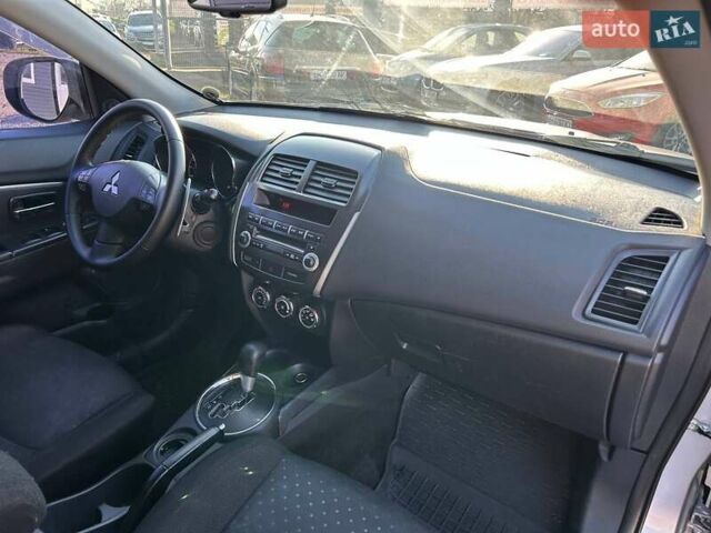 Серый Мицубиси АСХ, объемом двигателя 1.8 л и пробегом 279 тыс. км за 9700 $, фото 34 на Automoto.ua