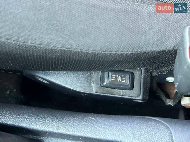 Серый Мицубиси АСХ, объемом двигателя 1.8 л и пробегом 279 тыс. км за 9700 $, фото 26 на Automoto.ua