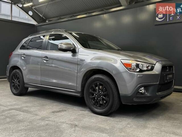 Серый Мицубиси АСХ, объемом двигателя 2 л и пробегом 261 тыс. км за 10000 $, фото 18 на Automoto.ua