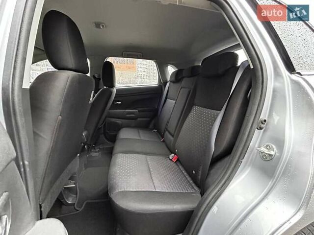 Сірий Міцубісі АСХ, об'ємом двигуна 2 л та пробігом 142 тис. км за 10990 $, фото 12 на Automoto.ua