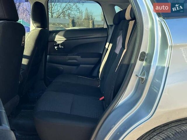 Серый Мицубиси АСХ, объемом двигателя 1.8 л и пробегом 279 тыс. км за 9700 $, фото 28 на Automoto.ua